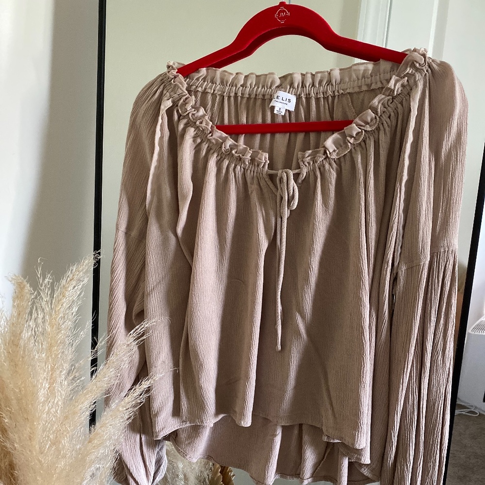 ShopHopes | off the shoulder flowy top
